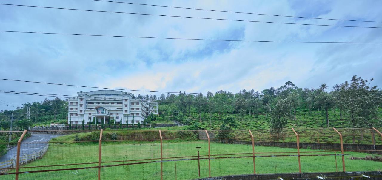 Thekkady Gavi Suites Vandiperiyar ภายนอก รูปภาพ