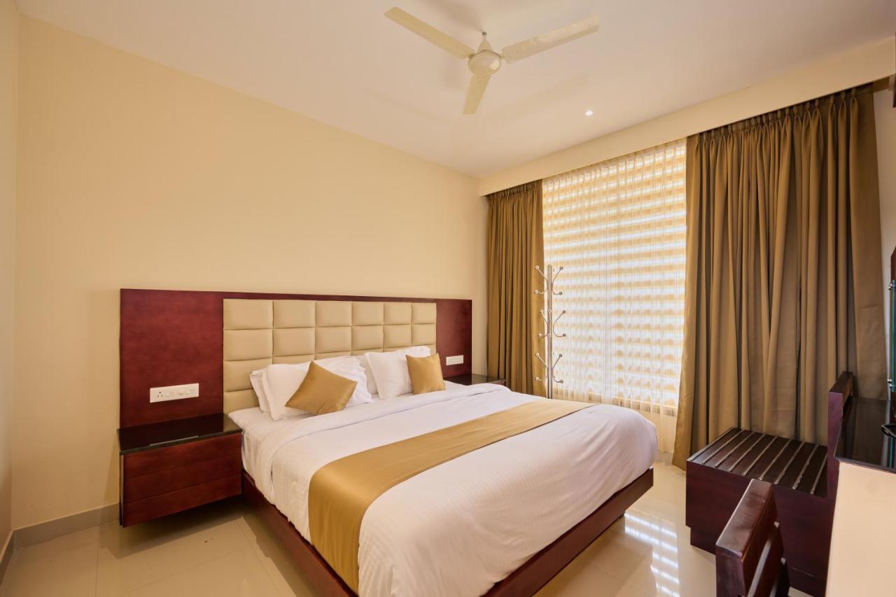 Thekkady Gavi Suites Vandiperiyar ภายนอก รูปภาพ