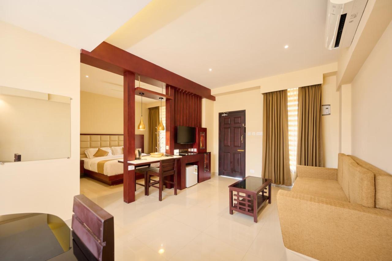 Thekkady Gavi Suites Vandiperiyar ภายนอก รูปภาพ
