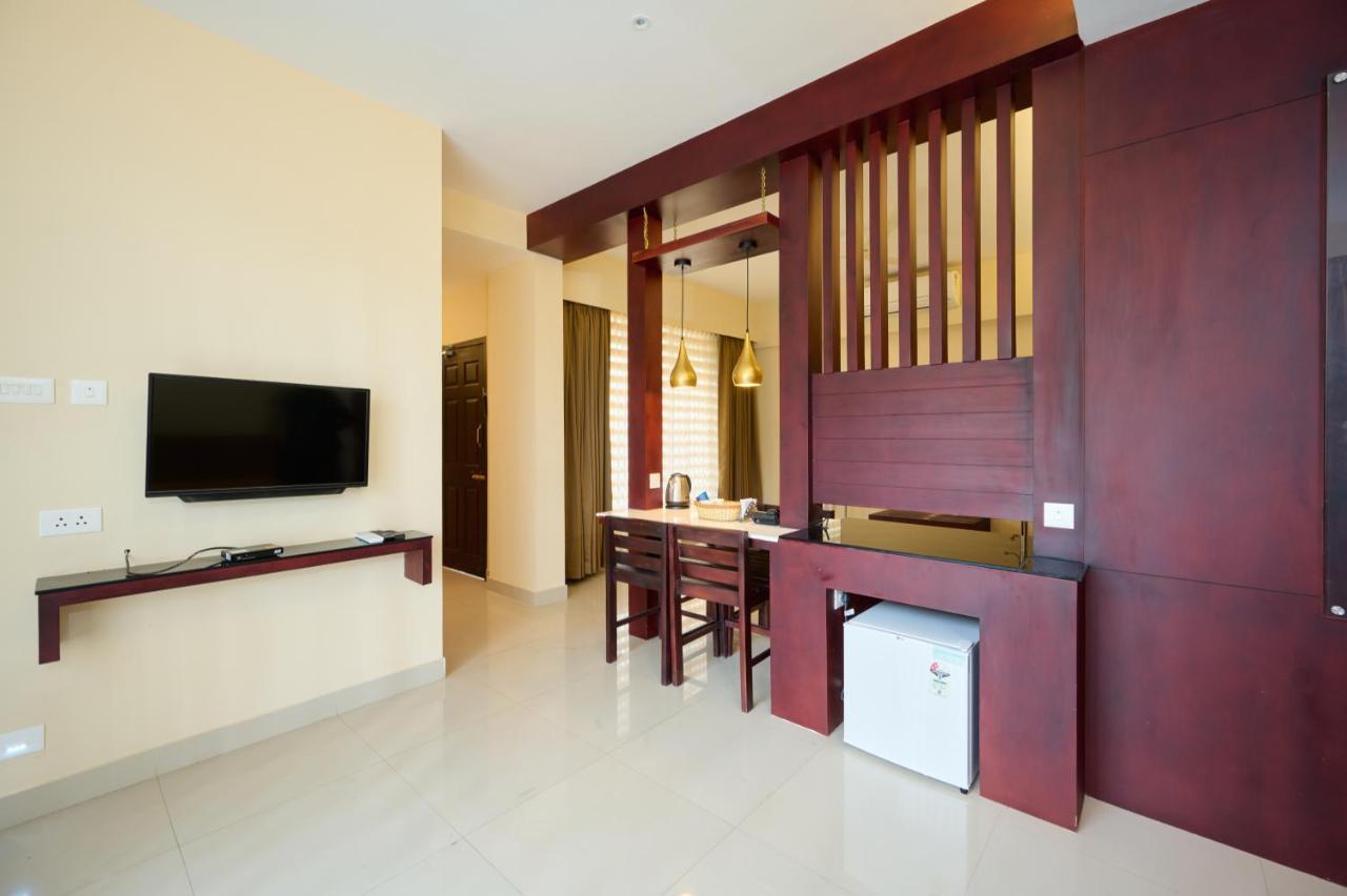 Thekkady Gavi Suites Vandiperiyar ภายนอก รูปภาพ